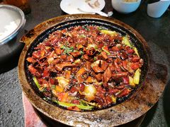 -万重锦·人文川菜馆(骡马市店)