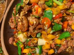 老坛酱辣椒炒鸡-吃饭皇帝大土家民族菜(正大广场店)