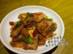 酸菜炒太安洋芋片-一坐一忘云南菜(卓悦中心)