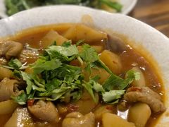 红烧肥肠-茅屋大酒店