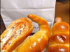 牛角尖面包-面包新语(上地华联店)