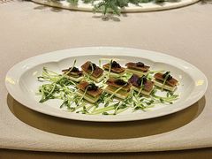 鱼子酱脆皮松板肉-解香楼(八盘岭路店)