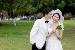 -MAO亲爱的猫婚纱摄影工作室