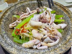油泼本地笔管鱼-船歌·鱼水饺青岛菜(金狮广场店)