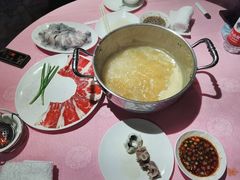 花胶黄鱼锅-行家海鲜火锅酒家(静安寺店)