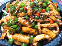 铁板鱿鱼-八张桌子(老店)