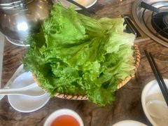 -鲁朗纳麦石锅鸡庄园