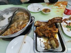-荣吉招牌自助骨头锅(顾乡店)