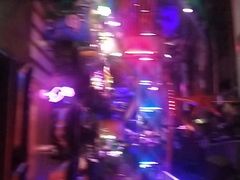 -UP嘻哈酒吧(粉巢店)