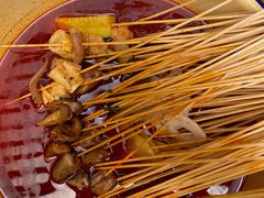 -拈签一笑黄牛肉辣卤串串