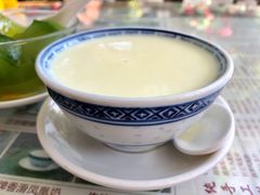 -周大娘牛乳(旧寨古村总店)