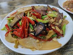 腊肉炒酸笋-文杰餐馆(南洪时尚风情街店)