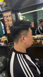 -海文先生国潮烫染男士理发馆