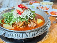 -喇喇排骨火锅·传统韩式脊骨汤(望京西园总店)