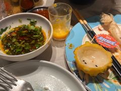 -雍容荟帝王蟹活龙虾展台自助(IFS黑金店)