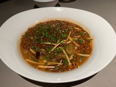沙蒜烧豆面-荣轩(新荣记环球金融中心店)