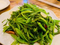 -小锅巴纳西餐厅