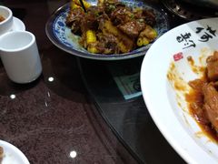 玉米烧排骨-刘胖子家常菜·蹄花焖藕(中南店)