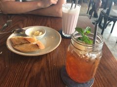 -ROAST coffee & eatery