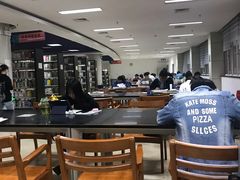 -湖北经济学院-图书馆