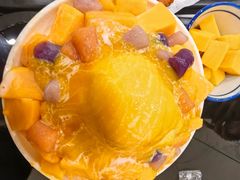 芒果芋圆牛奶绵绵冰-水牛奶皇后糖水铺(深圳总店)
