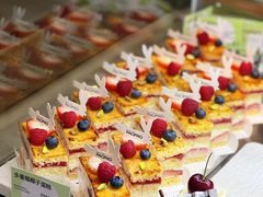 多重莓椰子蛋糕-PAOPAO Bakery&Café(港汇店)