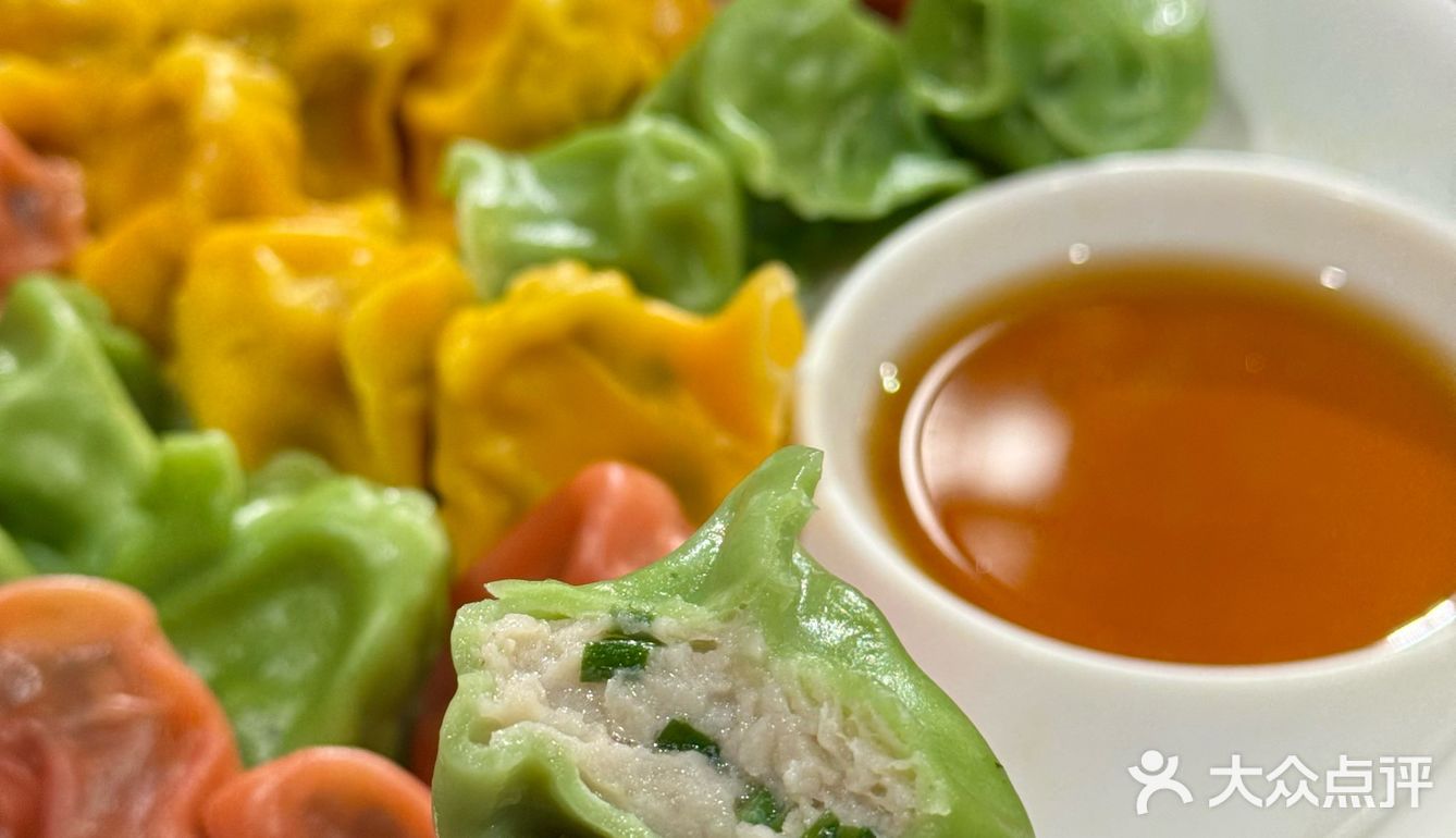 栈桥——33号大院(青岛菜)——天主教堂 -