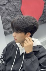 -乾健·烫染·接发SALON