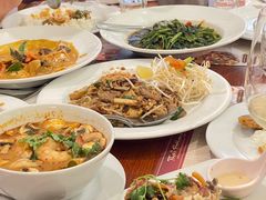 -Thai Pothong Restaurant