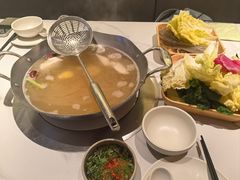 -左庭右院鲜牛肉火锅(七宝领展广场店)