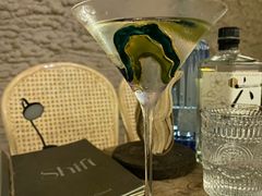 -Shift cocktail bar鸡尾酒吧