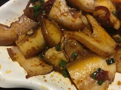 这叫做凉拌猪耳朵？你家的耳朵长这样的？-糖果KTV(澄海店)