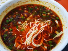 -牛一嘴·兰州牛肉面·大盘鸡(财富中心店)