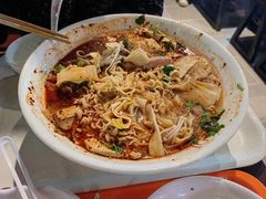 -胖东来生活广场(健康路店)