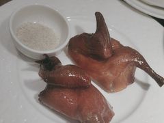 玻璃脆皮乳鸽-皓粤·臻品荟