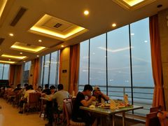 靠窗位-海天一色海景自助餐厅(西港花园店)