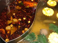 -德记牛肉社潮汕鲜切牛肉火锅(中心路店)