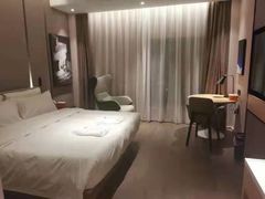 -广州高铁南站亚朵酒店