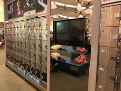 -成都冰纷万象滑冰场