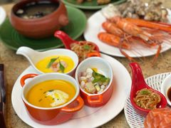 -松山湖凯悦酒店·Café自助餐厅·周末火舞秀表演