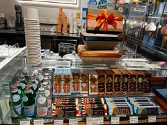 -VENCHI 闻绮(上海佛罗伦萨小镇店)