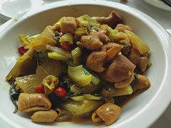 -江渔儿酸菜鱼(万科东荟城店)