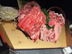 -铭牛烧肉·和牛海鲜自助(高新月牙湖店)