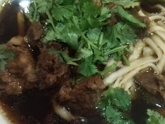 牛肉面-清真吴记门钉肉饼·喜多利