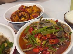 -独一佳老胡湘菜馆(矿山路店)