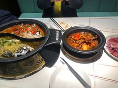 -阿瓦山寨·湘菜现炒·剁椒鱼头王(咸阳总店)