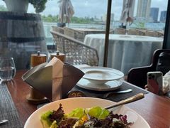 -MONICH牛排融合餐厅(和义大道购物中心店)