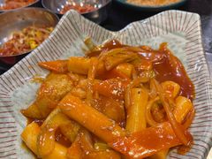 -臻牛烤肉