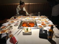 -海底捞火锅鲜切牛肉主题店(长寿路店)