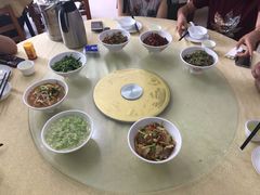 -红色湘菜馆(春风店)